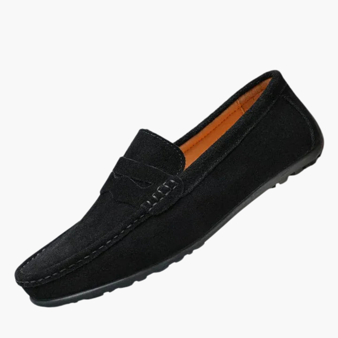 Slip-on moccasins for men with soft sole and plain surface