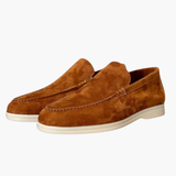 Slip-on men's moccasins with suede upper and white sole