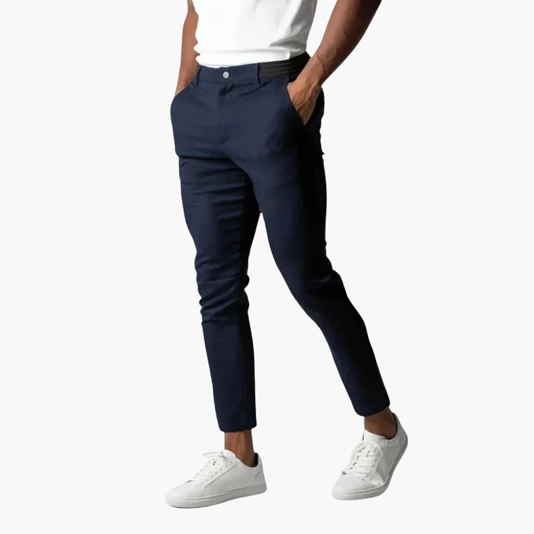 Men's chino Hose with button closure
