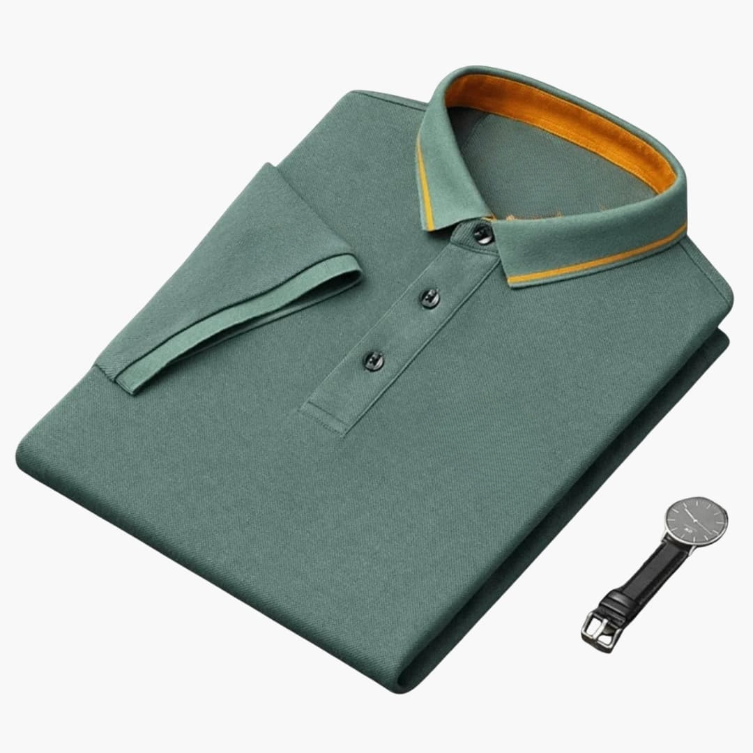 Men's short-sleeve polo with classic collar and buttoned placket