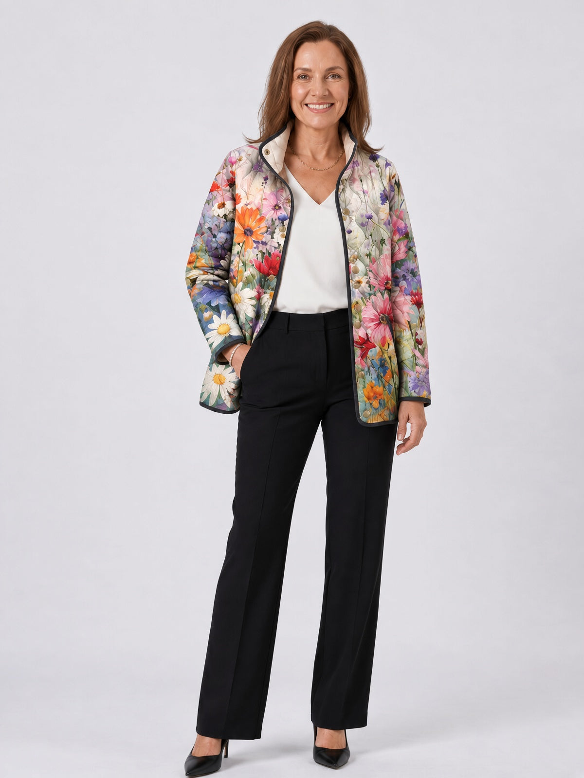 Gesteppte Jacke mit Wiesenblumen – Mehrfarbig